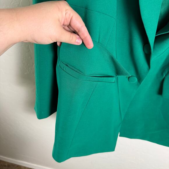 Torrid Green Studio Refined Crepe Classic Blazer 4X NWT 18652204 - Picture 5 of 16